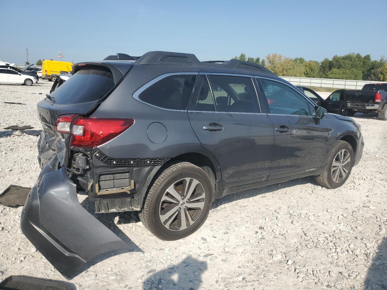 2019 SUBARU Outback