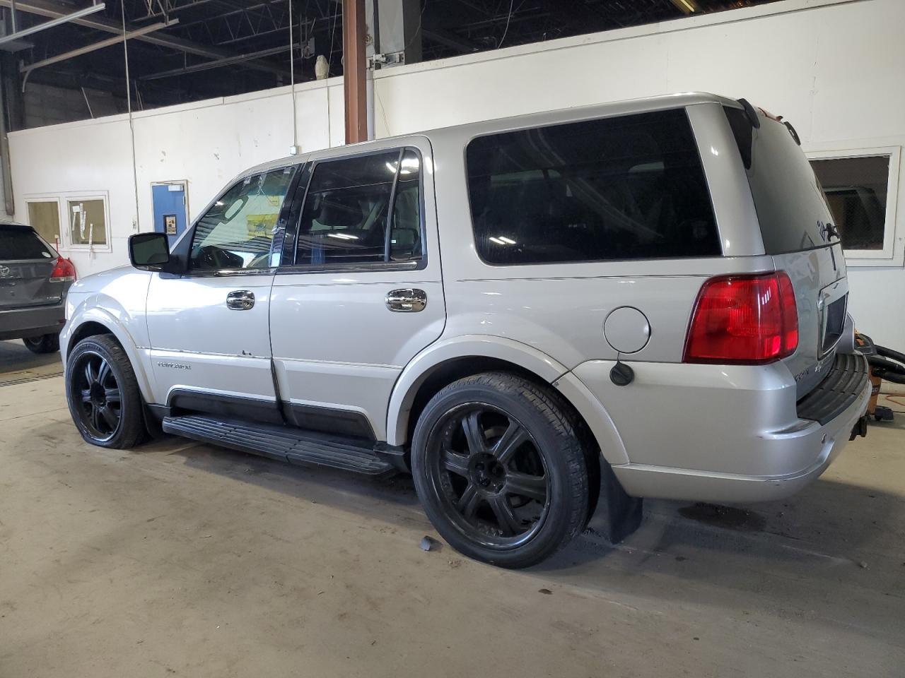 2003 LINCOLN Navigator
