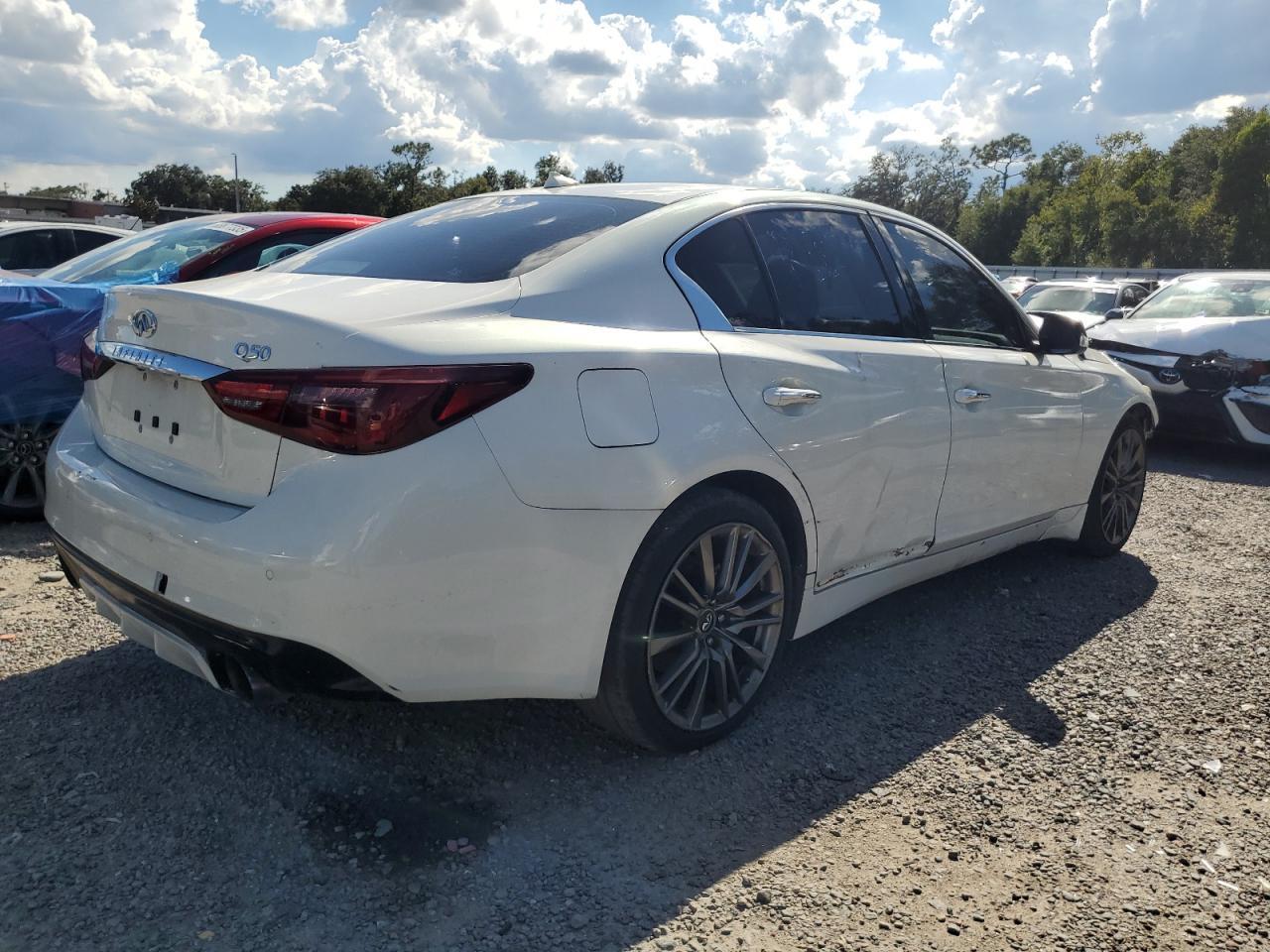 2015 INFINITI Q50