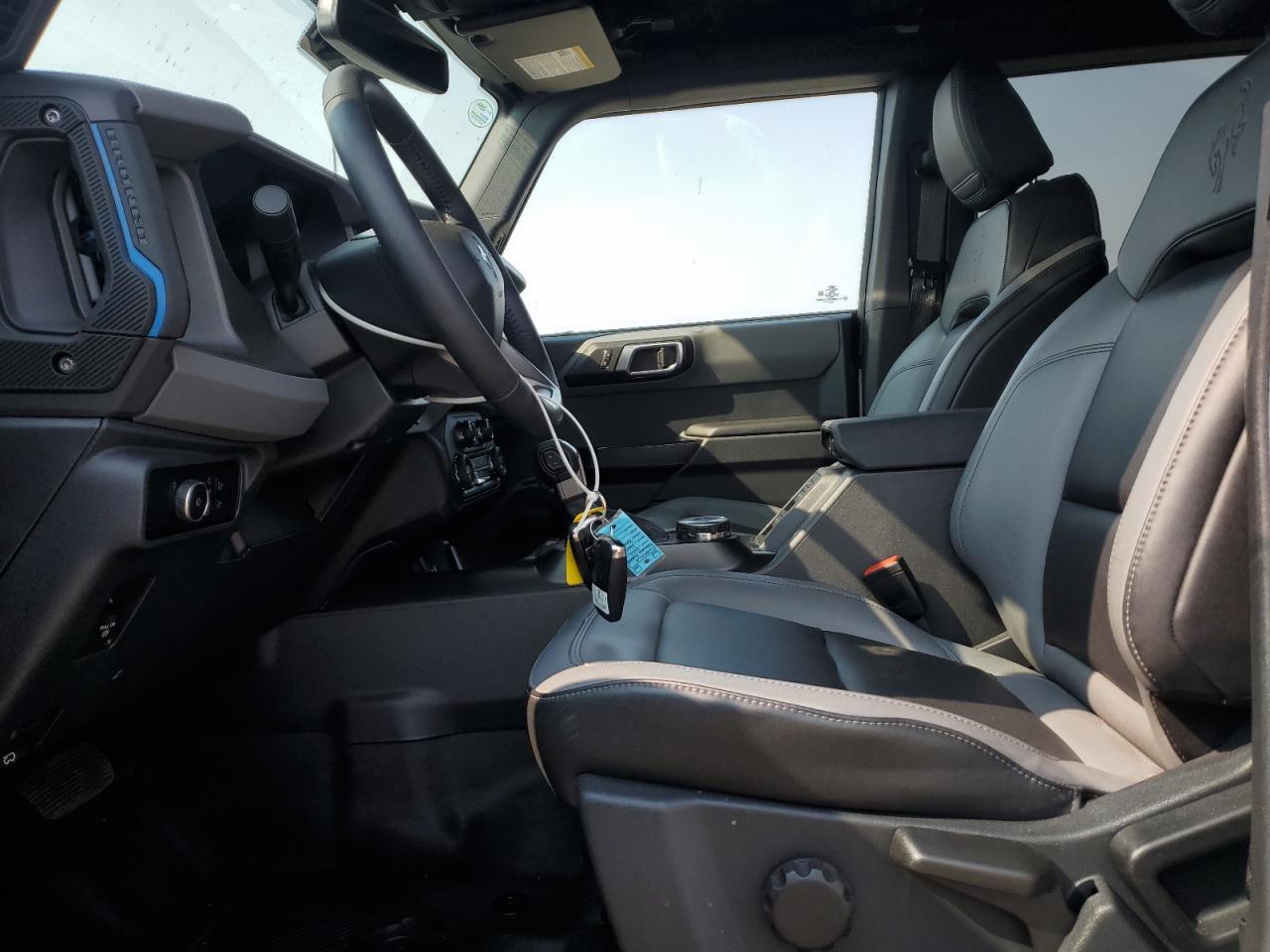 2024 FORD Bronco