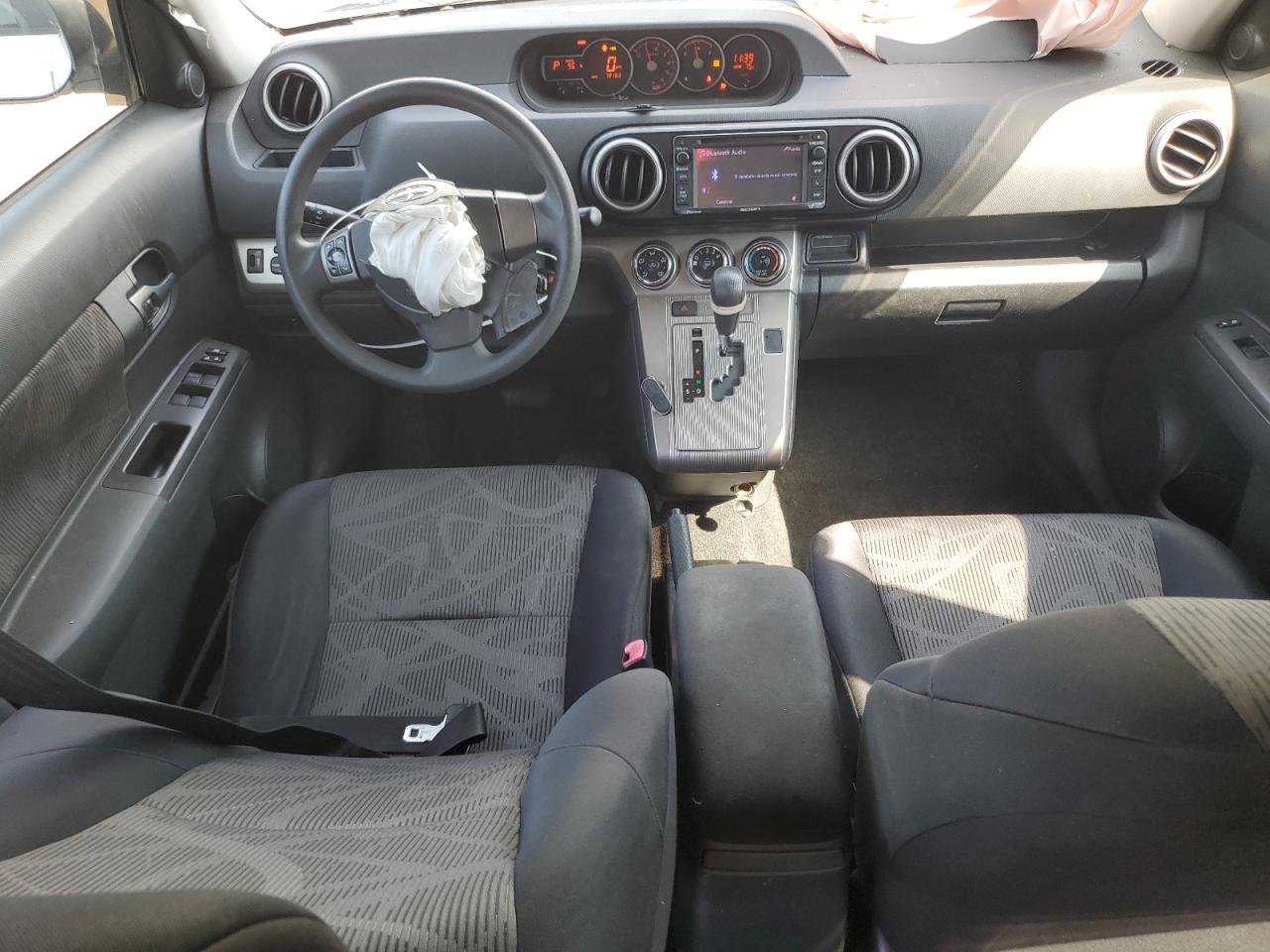 2015 TOYOTA SCION