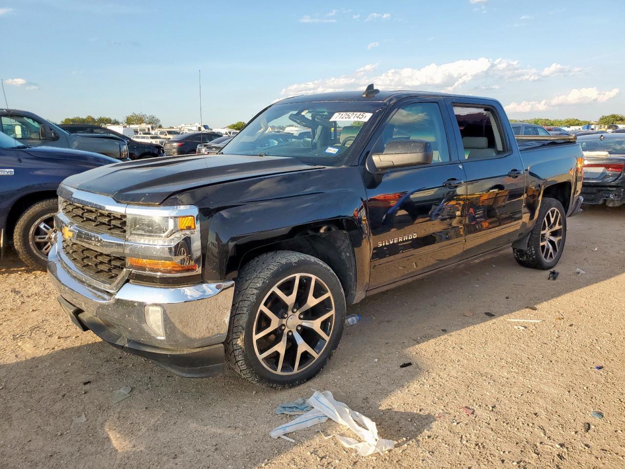 2018 CHEVROLET Silverado