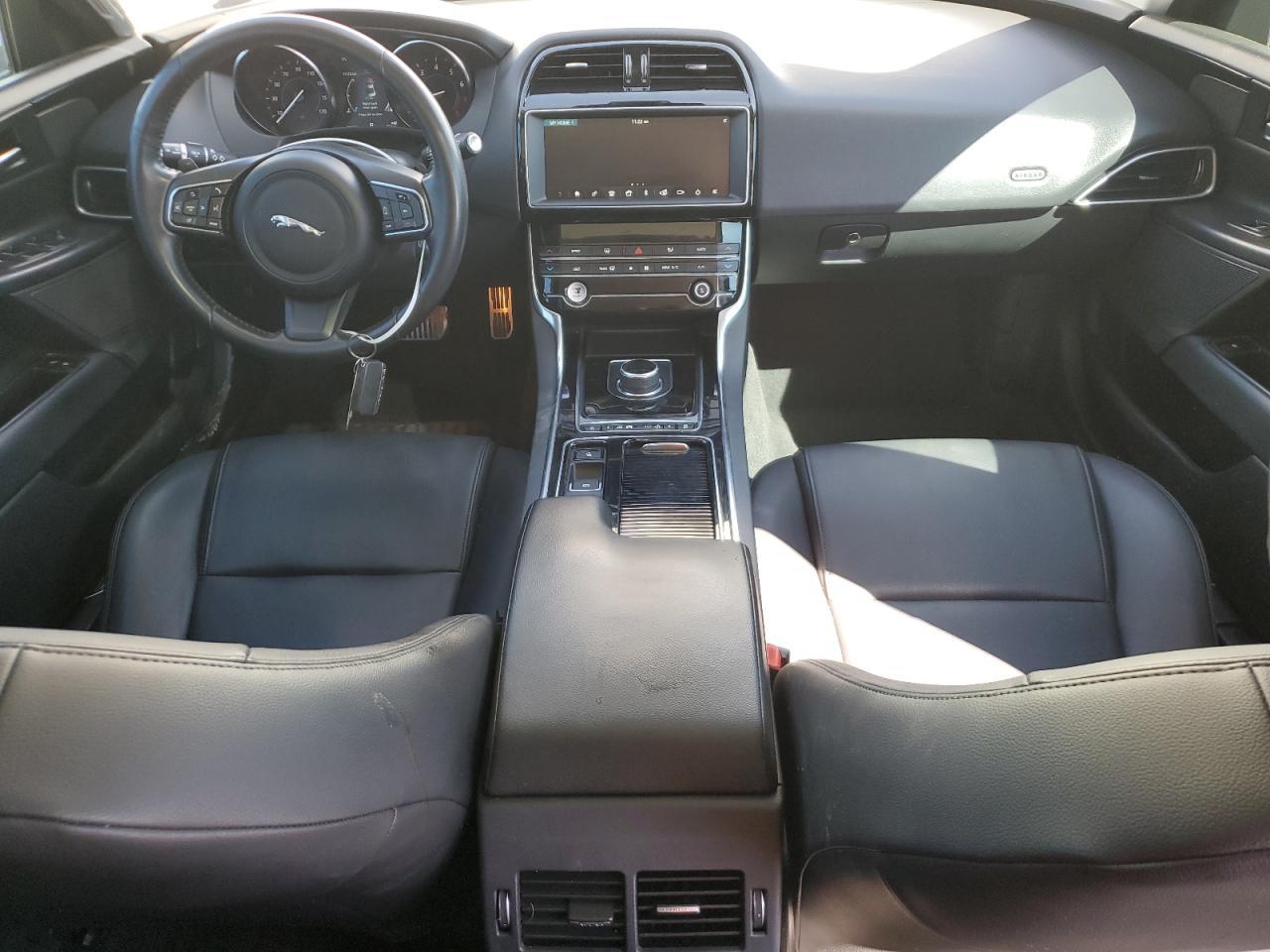 2019 JAGUAR XE