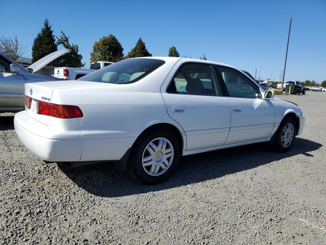2001 TOYOTA CAMRY