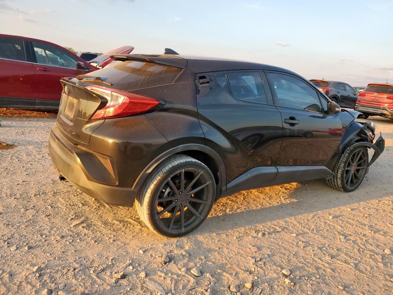 2018 TOYOTA C-HR