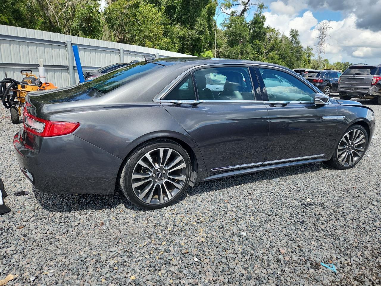 2018 LINCOLN Continental