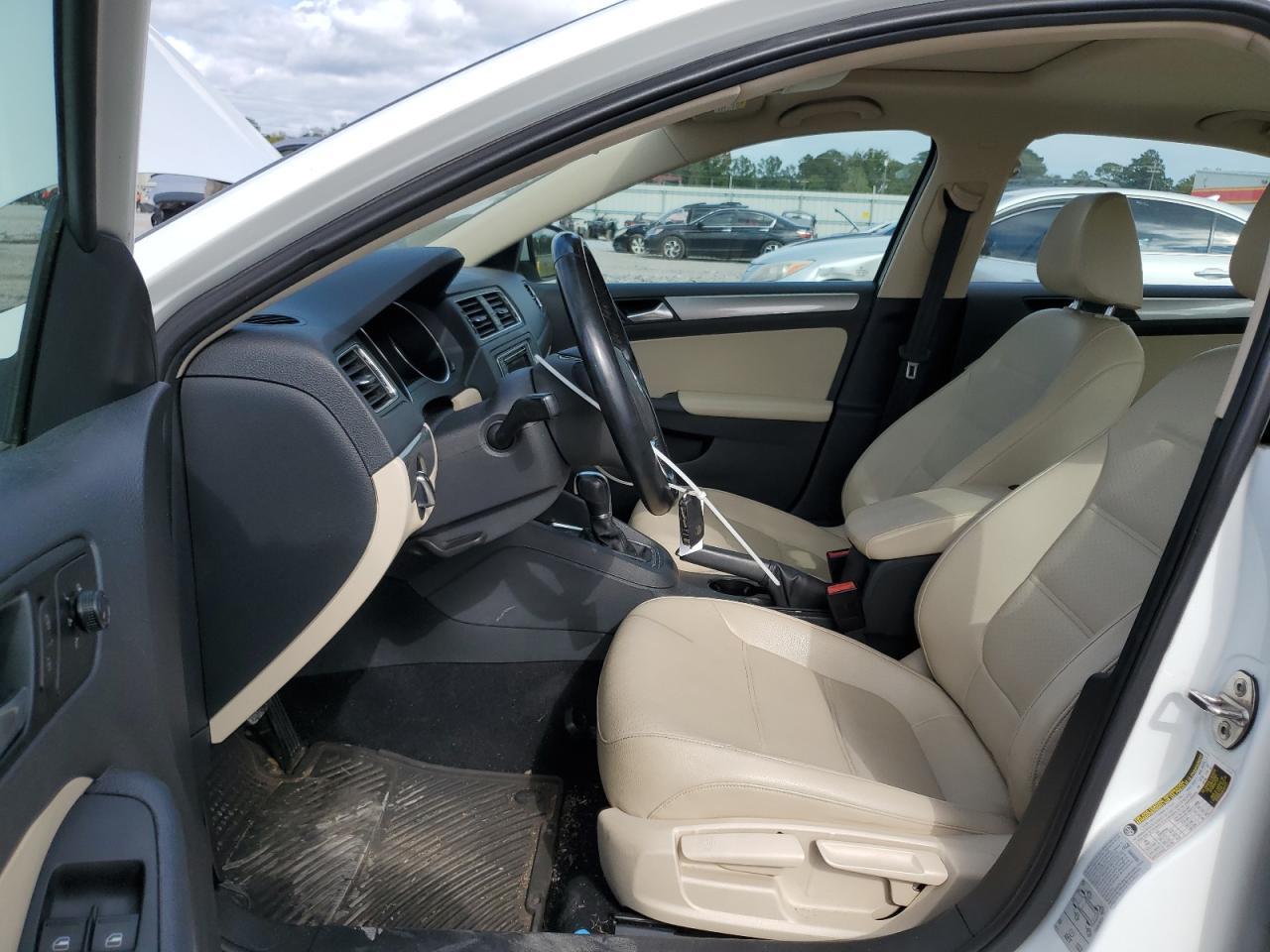 2017 VOLKSWAGEN JETTA