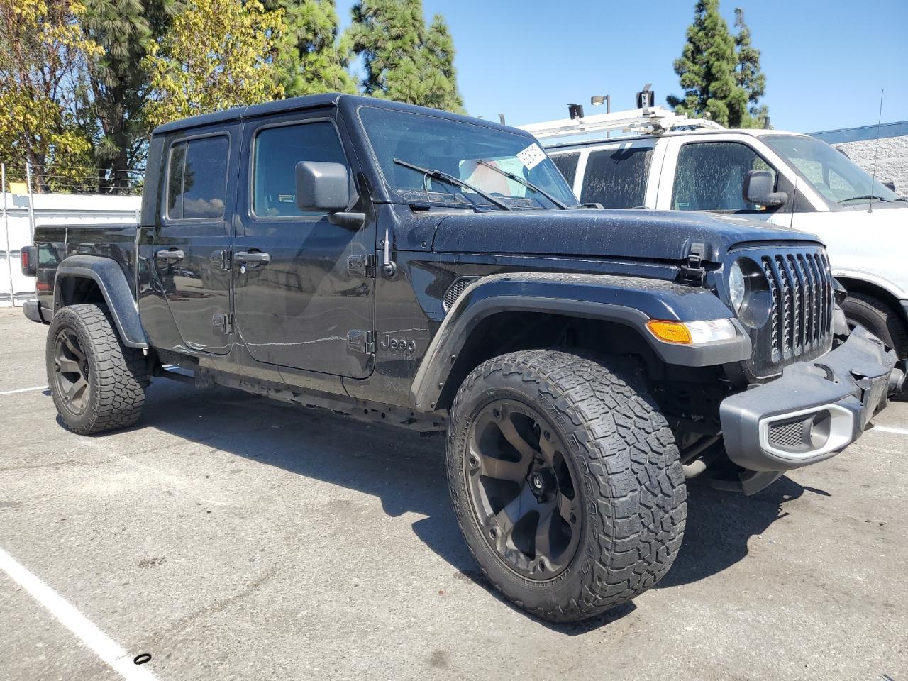 2022 JEEP Gladiator