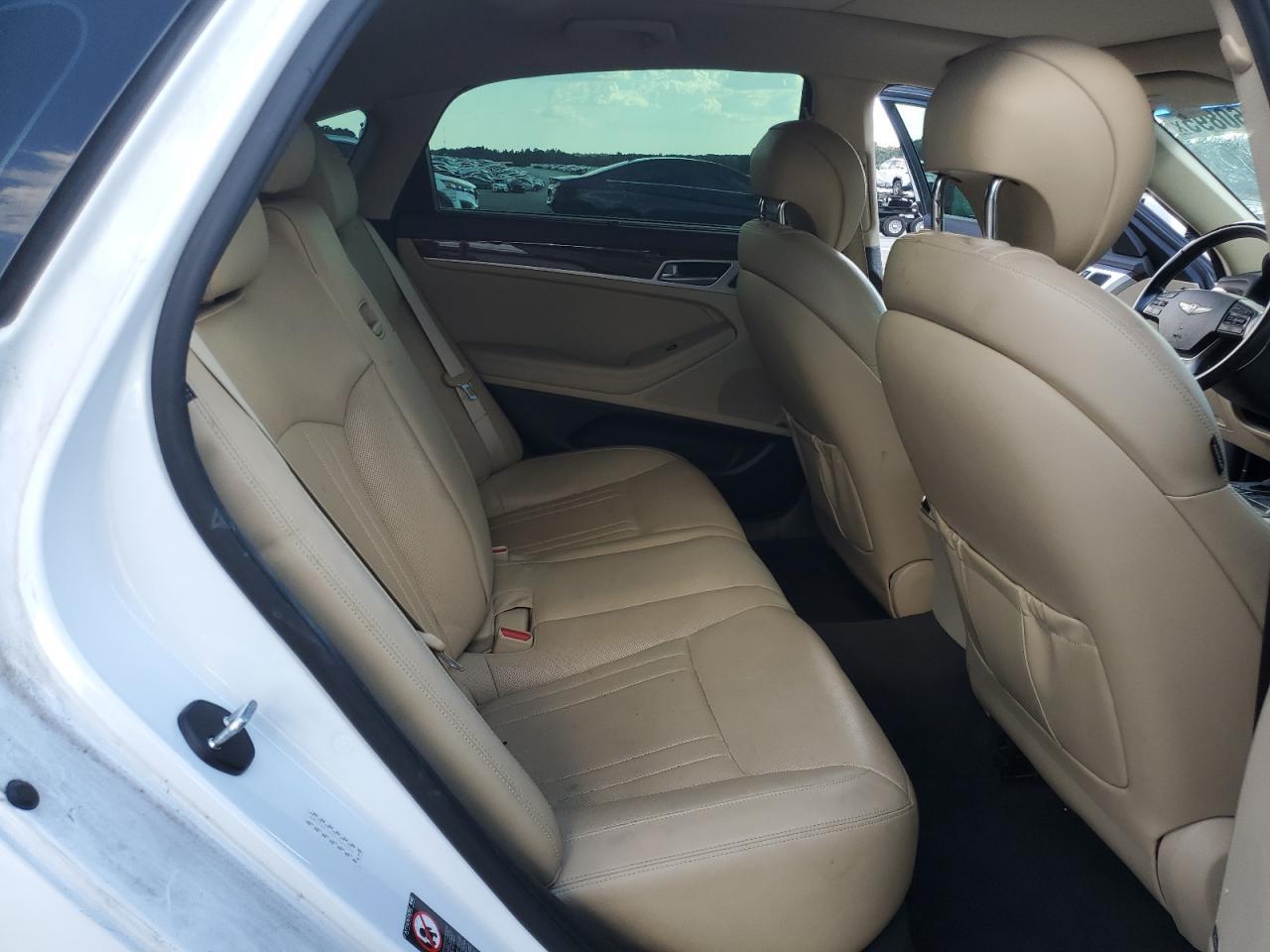 2015 HYUNDAI GENESIS