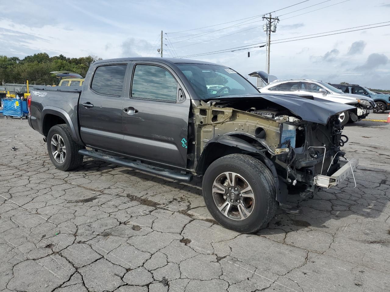 2016 TOYOTA TACOMA