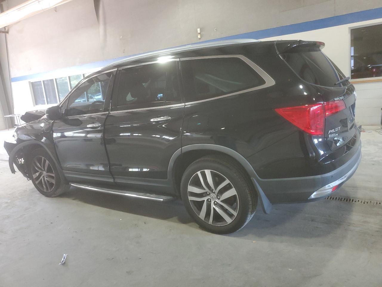 2017 HONDA PILOT