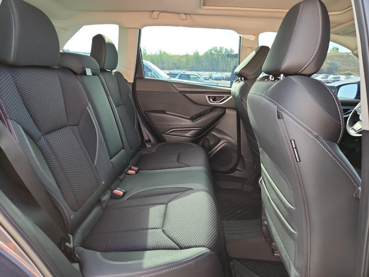 2022 SUBARU FORESTER