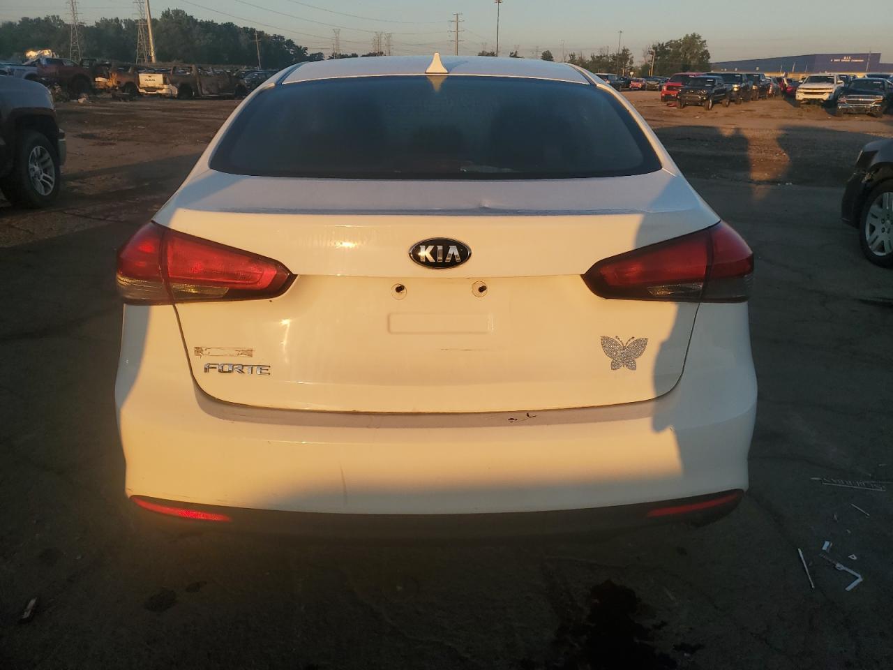 2017 KIA FORTE