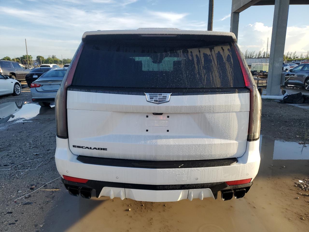 2023 CADILLAC ESCALADE
