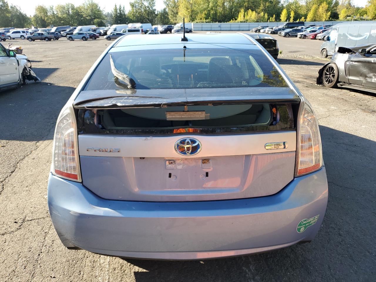 2014 TOYOTA Prius Plug-In
