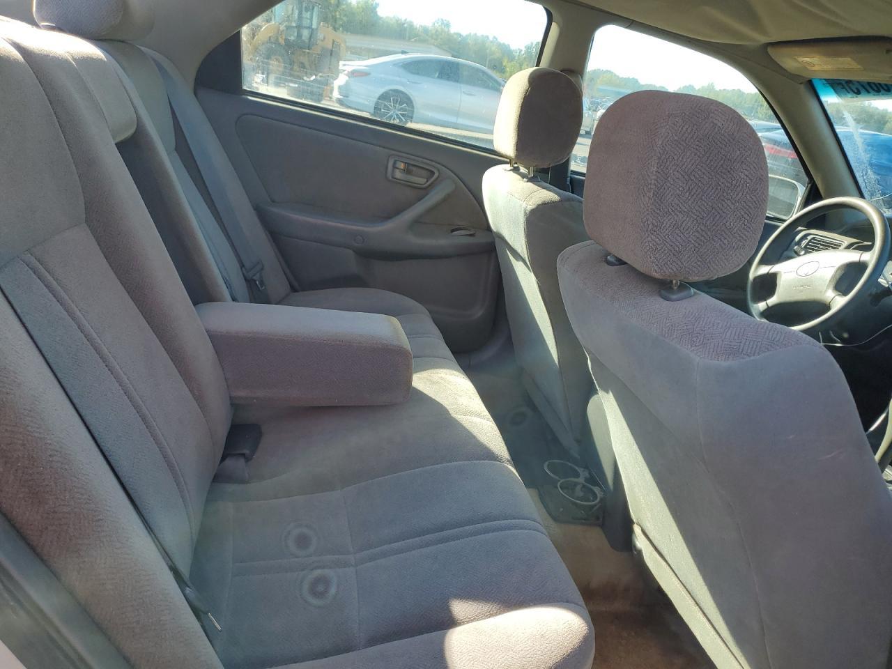 2001 TOYOTA CAMRY
