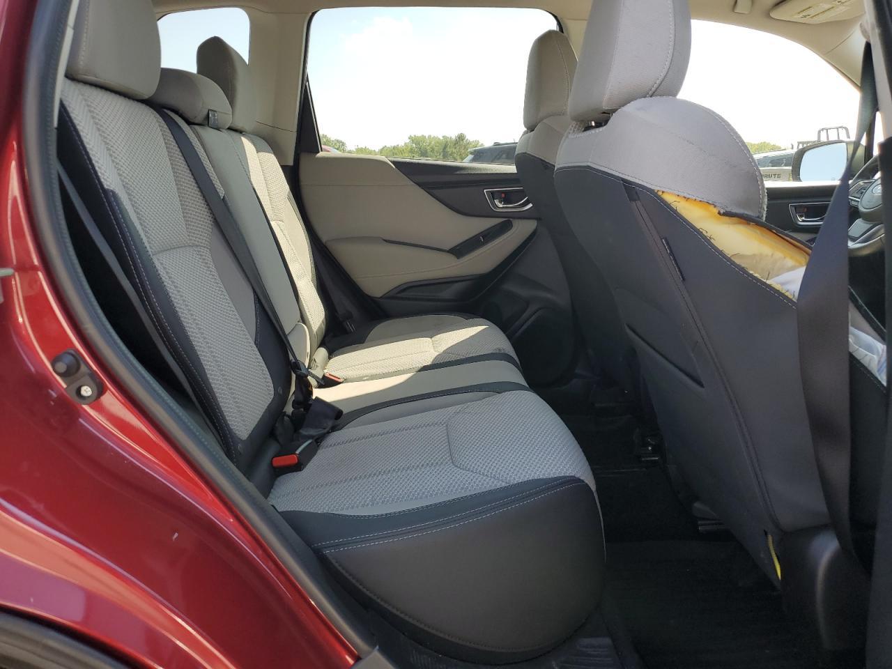 2019 SUBARU FORESTER