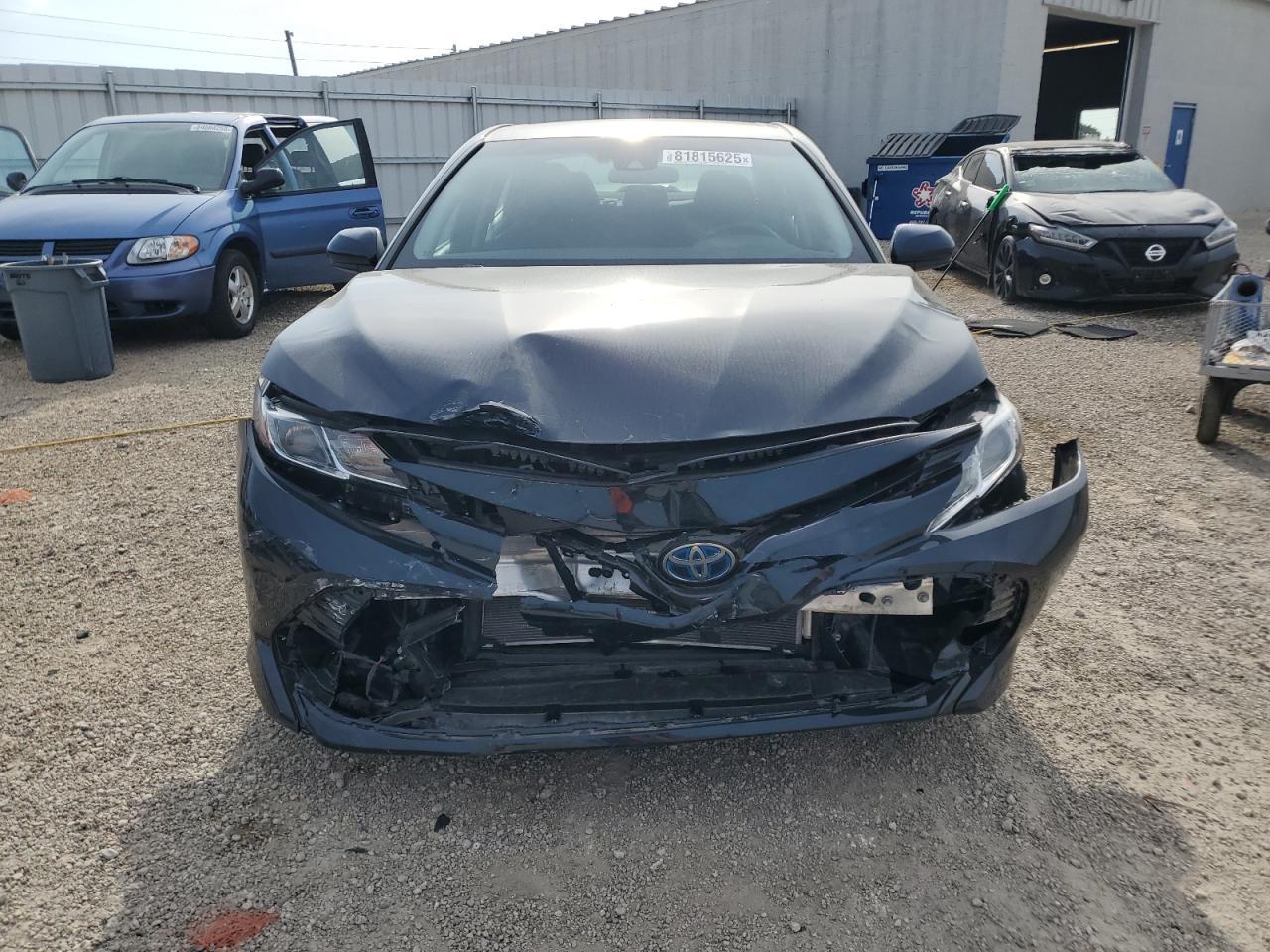 2019 TOYOTA CAMRY