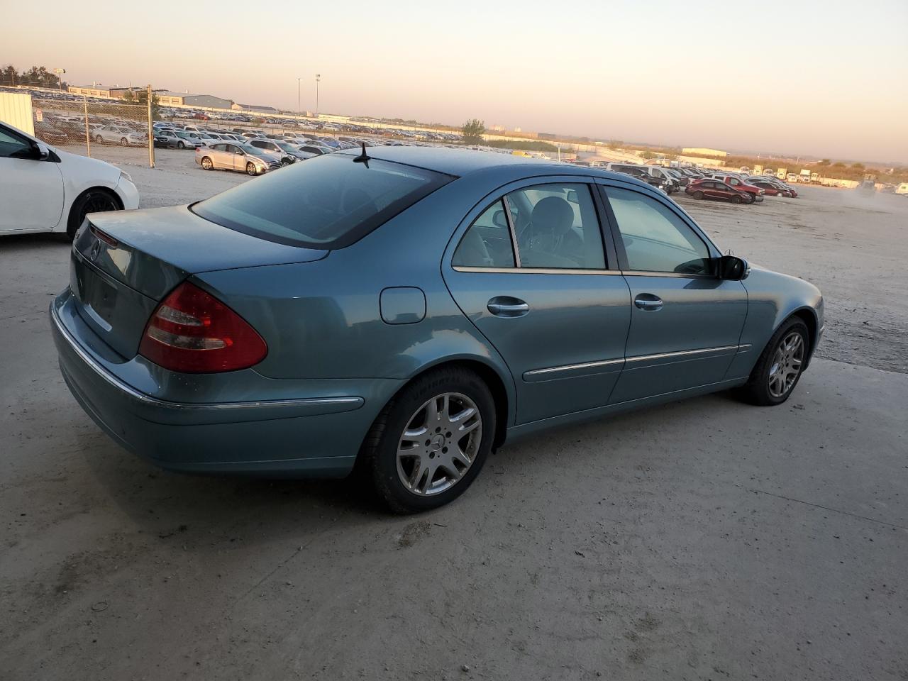 2003 MERCEDES-BENZ E-Class