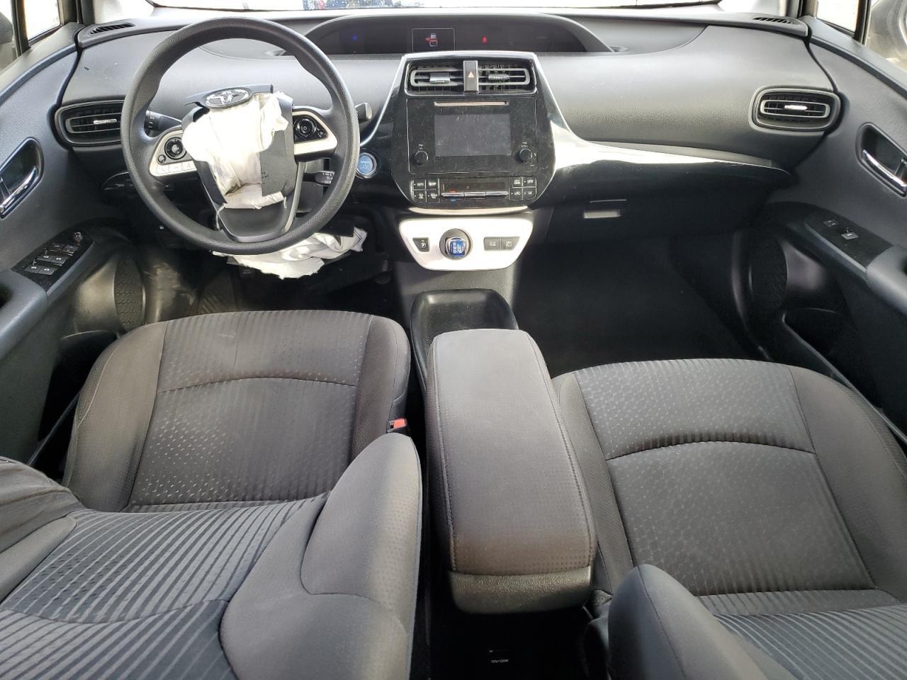 2016 TOYOTA PRIUS