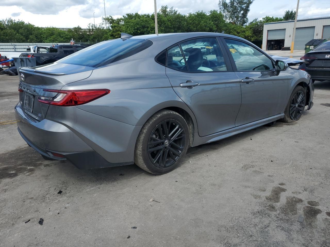 2025 TOYOTA CAMRY