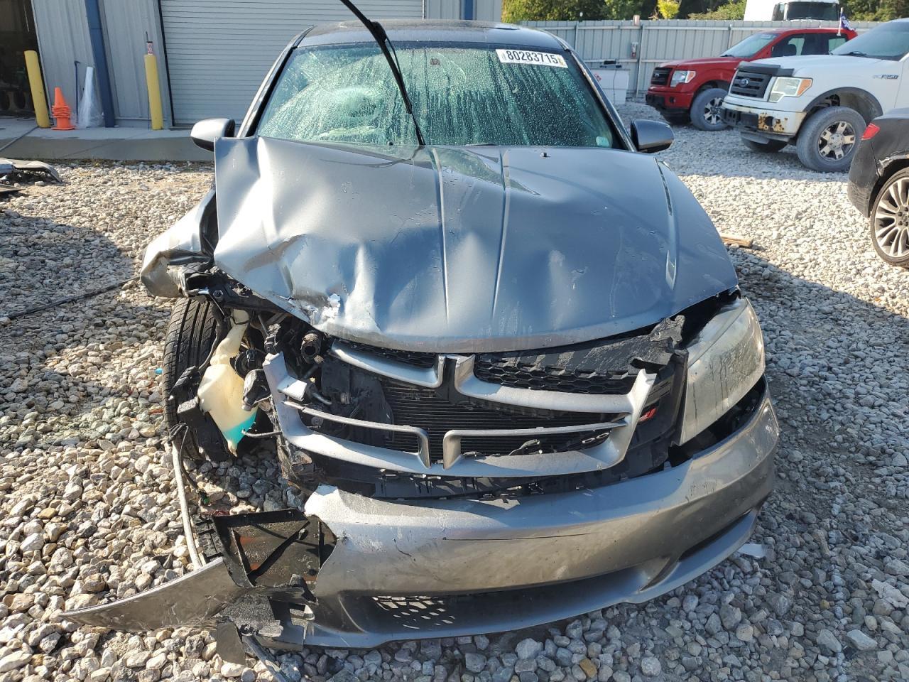 2013 DODGE Avenger