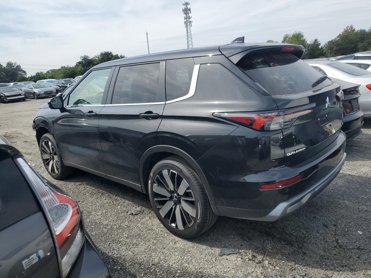 2025 MITSUBISHI outlander
