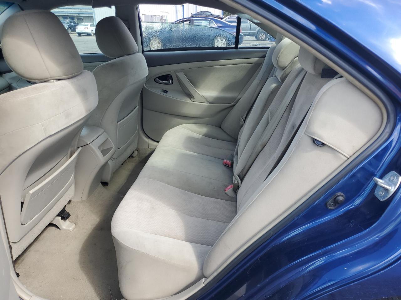 2011 TOYOTA CAMRY