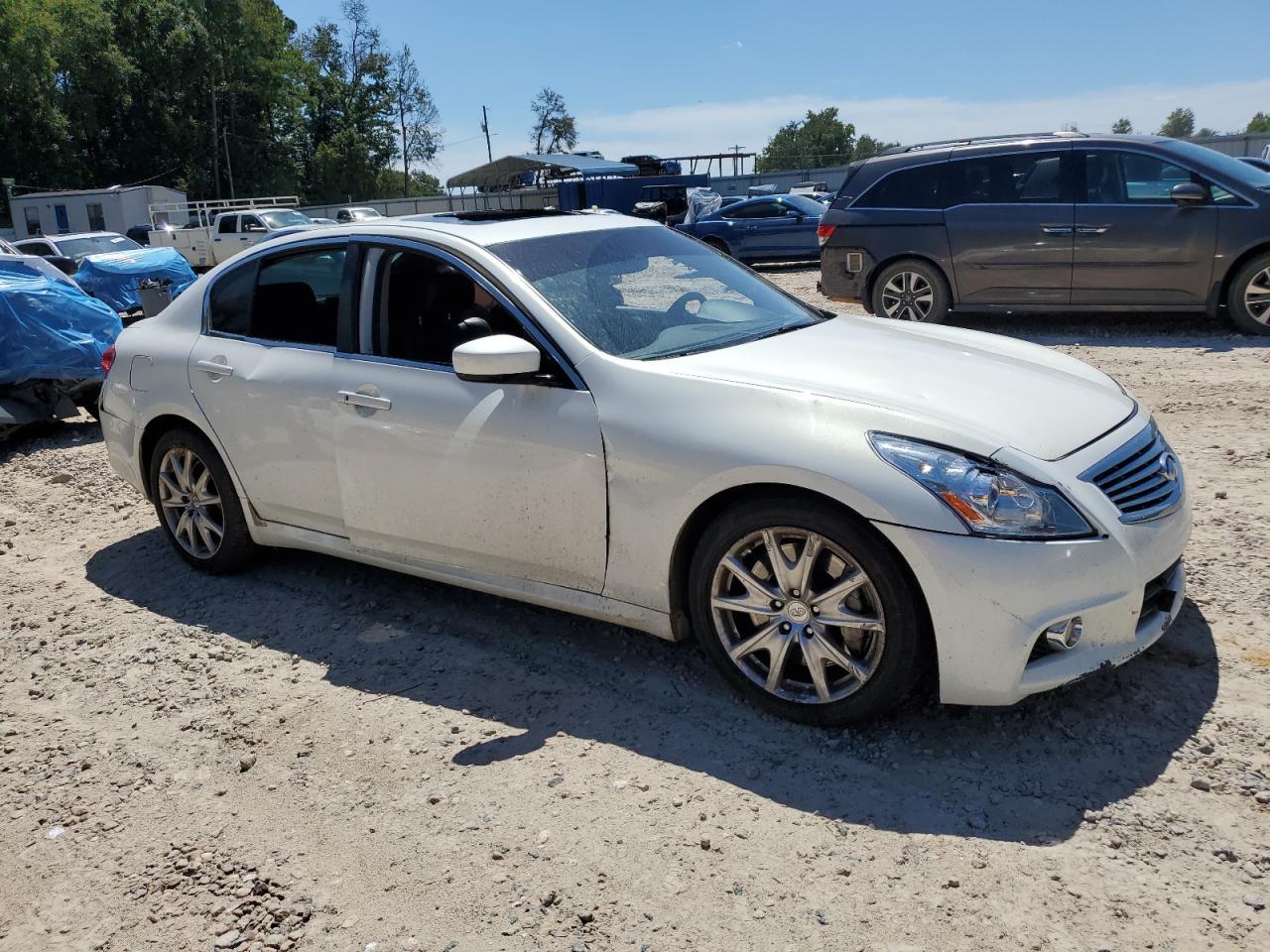 2013 INFINITI