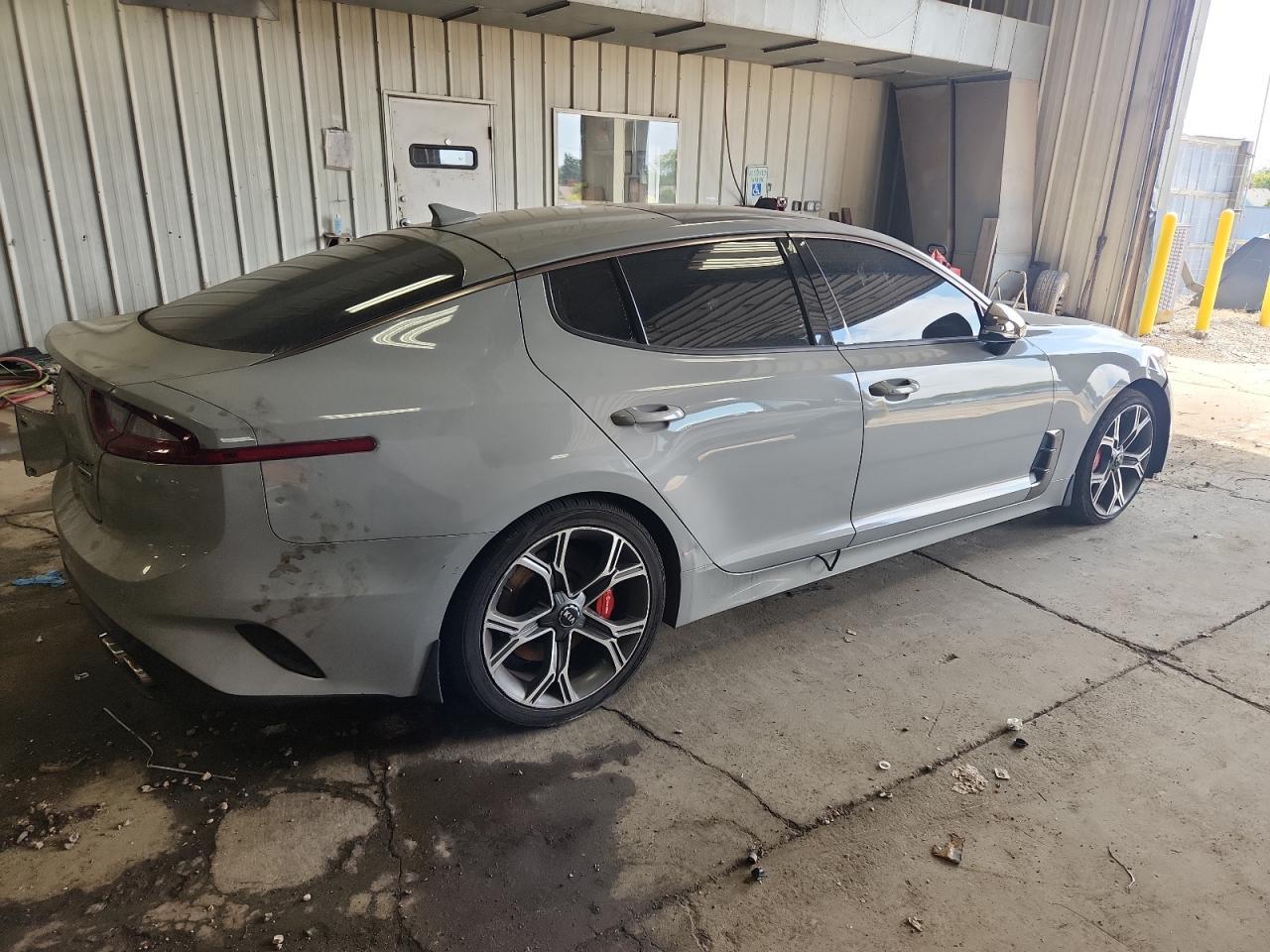 2021 KIA Stinger