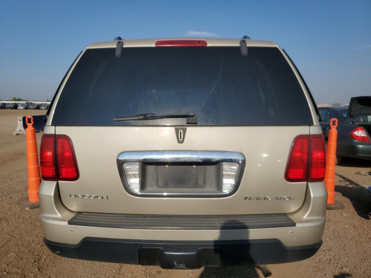 2005 LINCOLN Navigator
