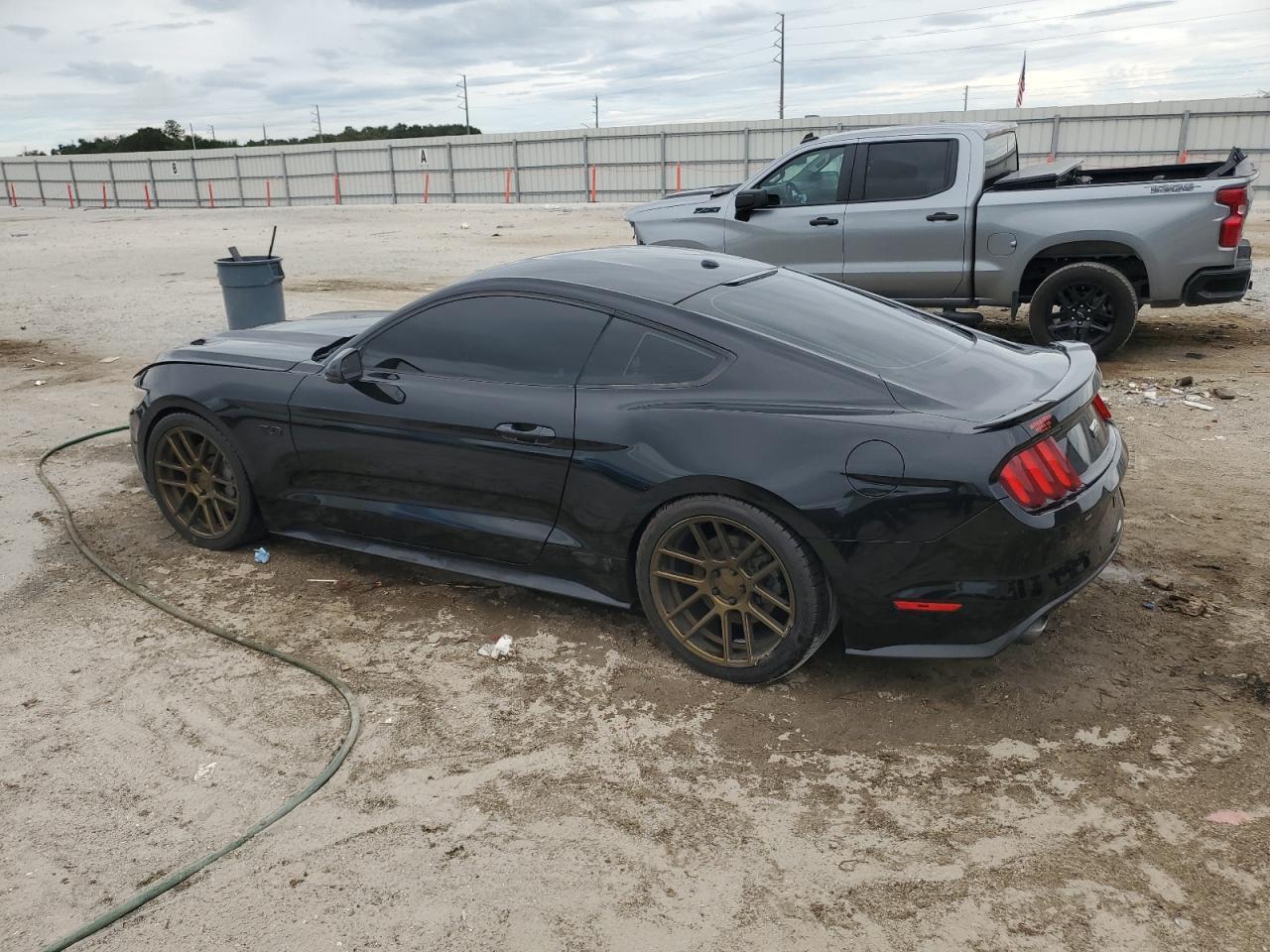 2017 FORD MUSTANG