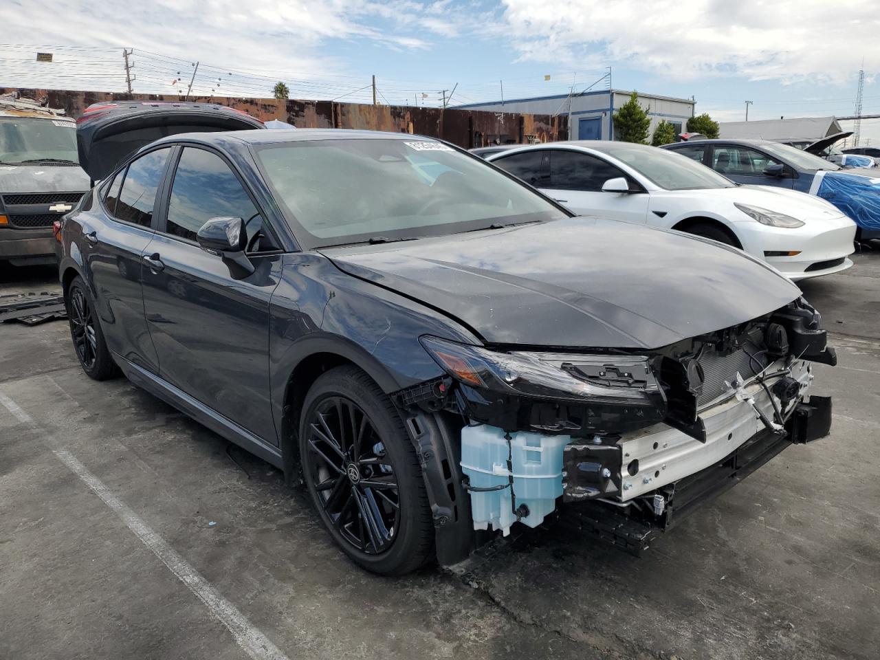 2025 TOYOTA CAMRY