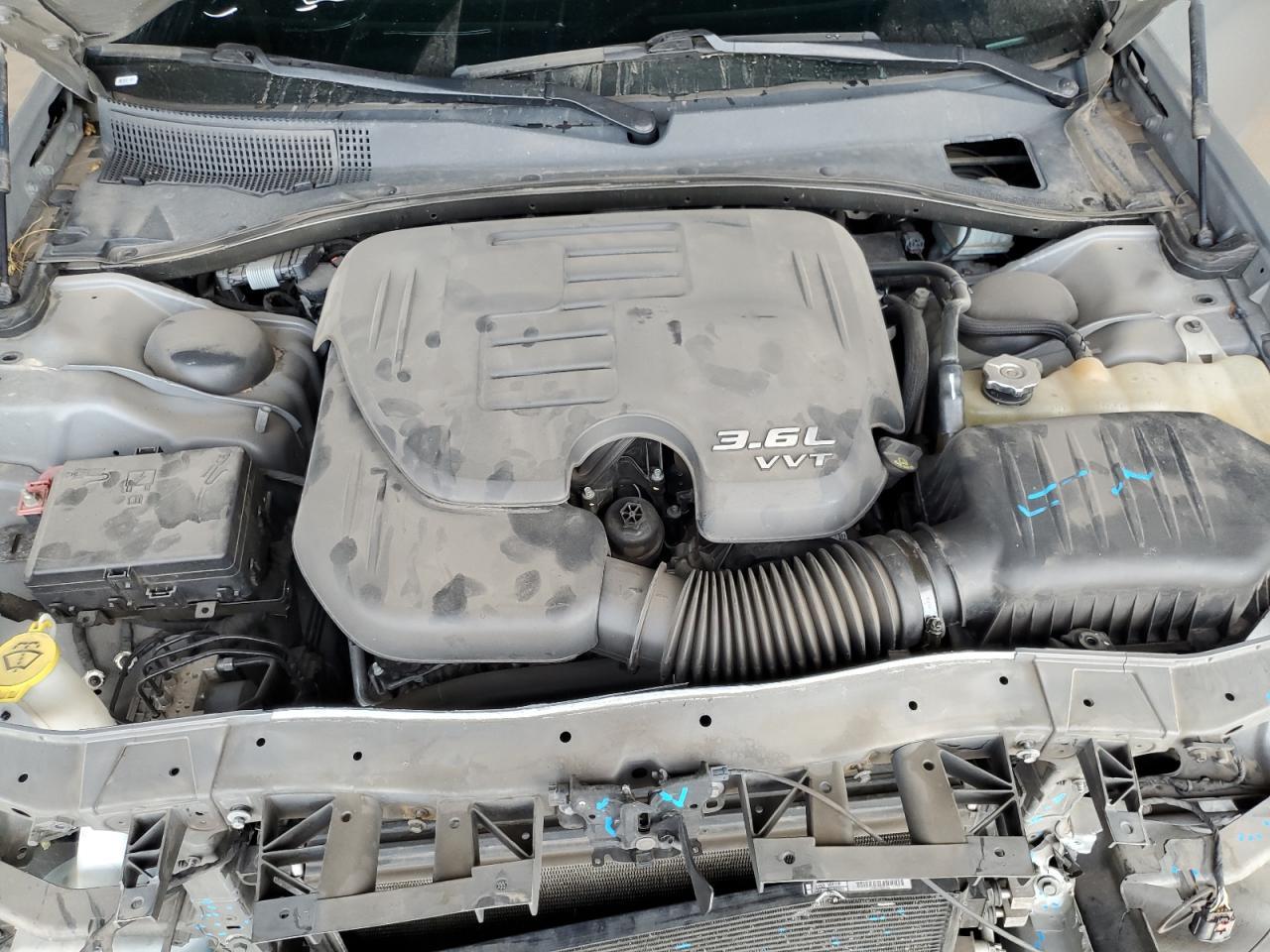 2019 CHRYSLER 300