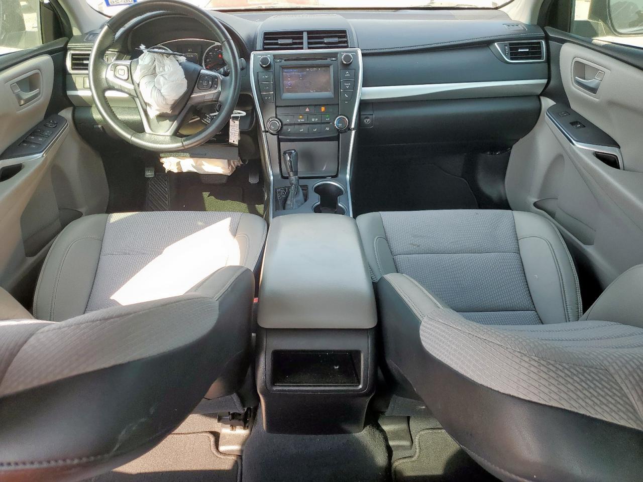 2016 TOYOTA CAMRY