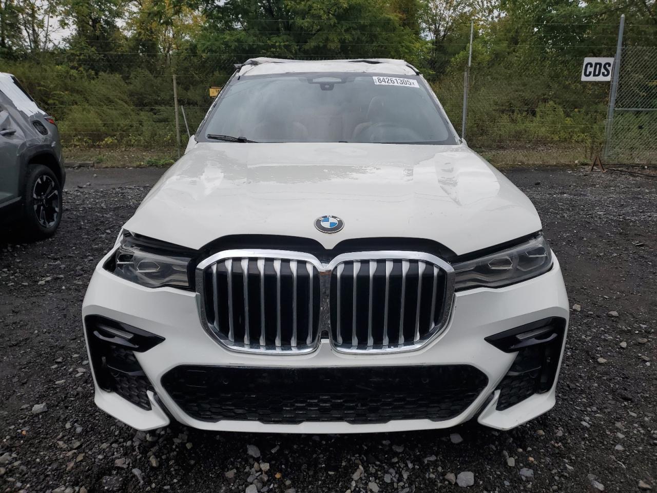 2022 BMW X7