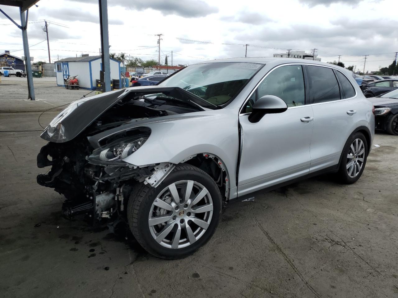 2012 PORSCHE CAYENNE