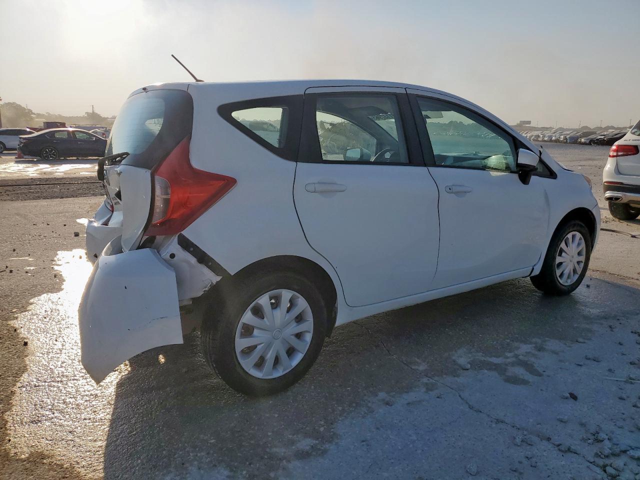 2015 NISSAN Versa Note