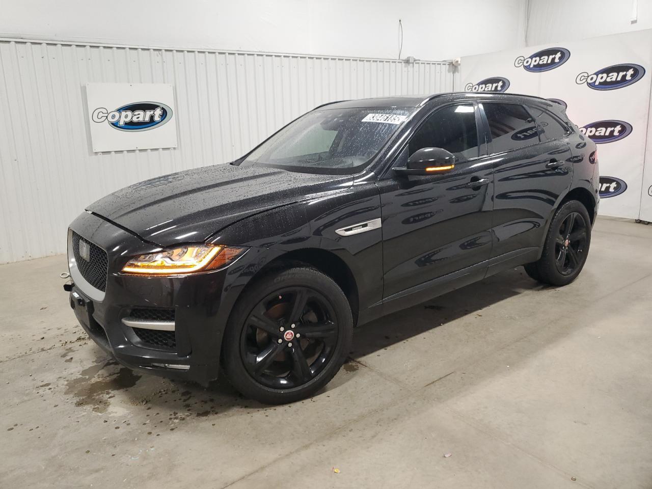 2017 JAGUAR F-Pace