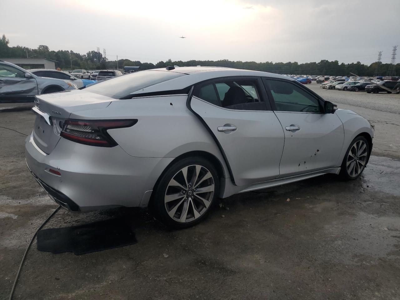 2019 NISSAN Maxima