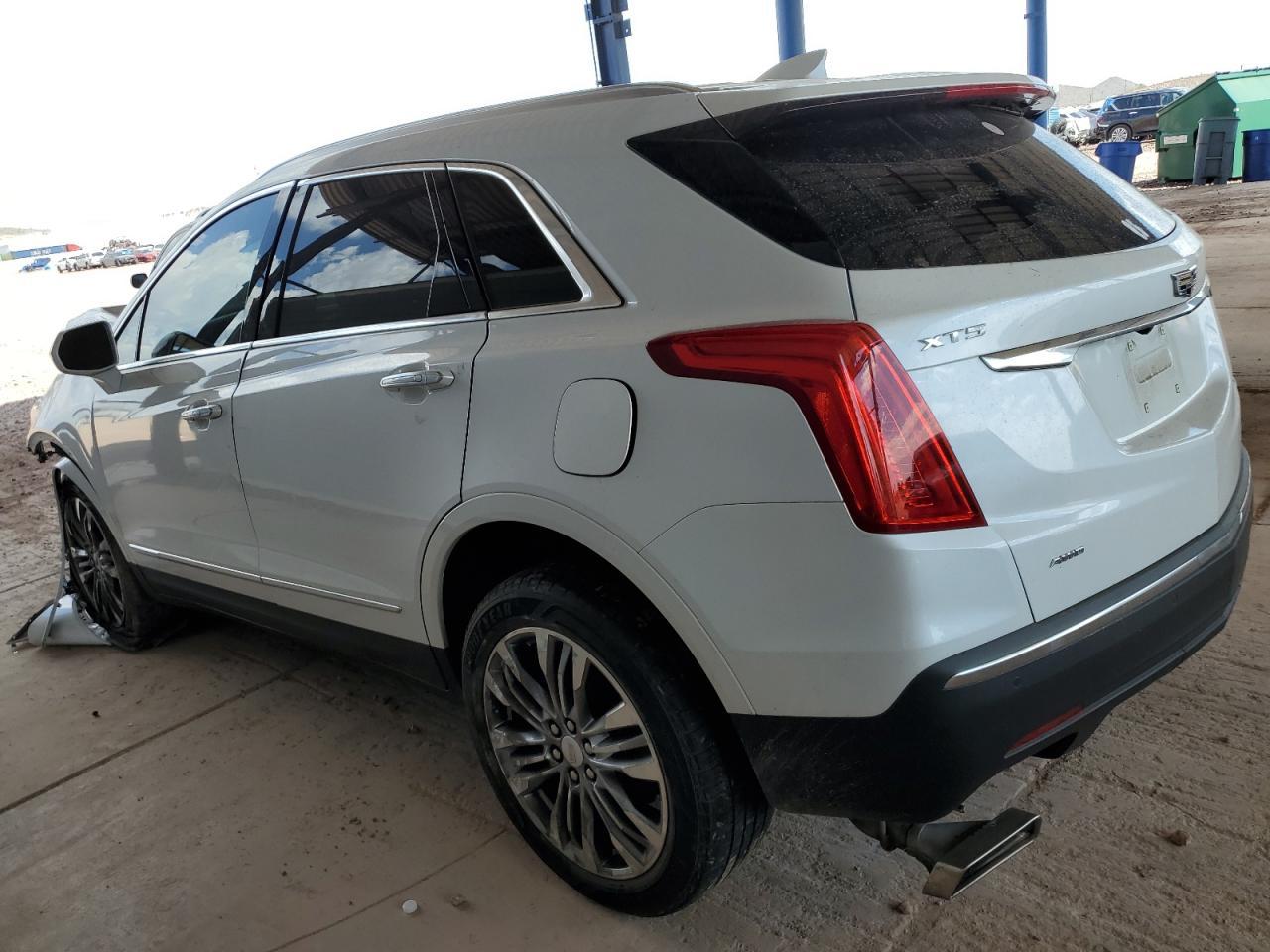2017 CADILLAC XT5