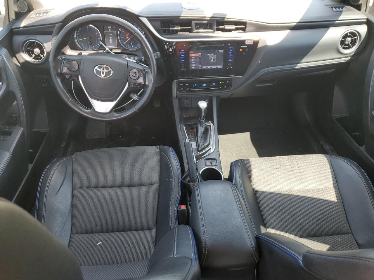 2017 TOYOTA COROLLA