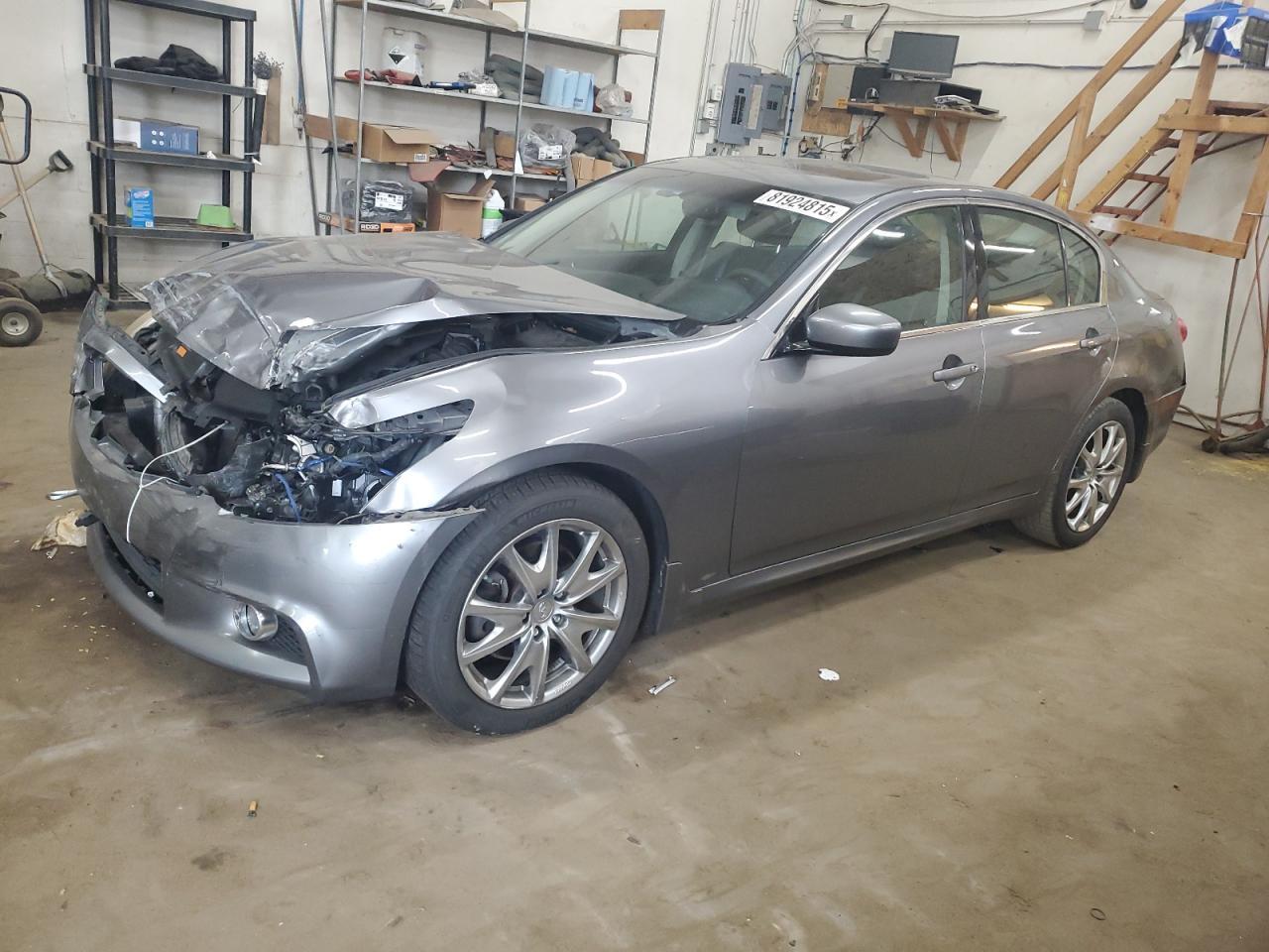 2011 INFINITI G37
