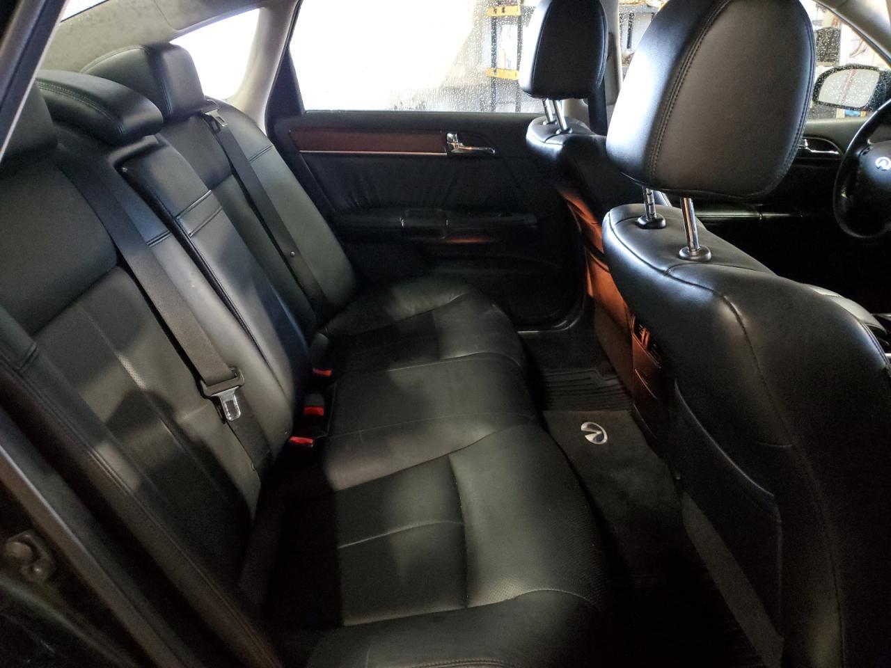 2010 INFINITI M45