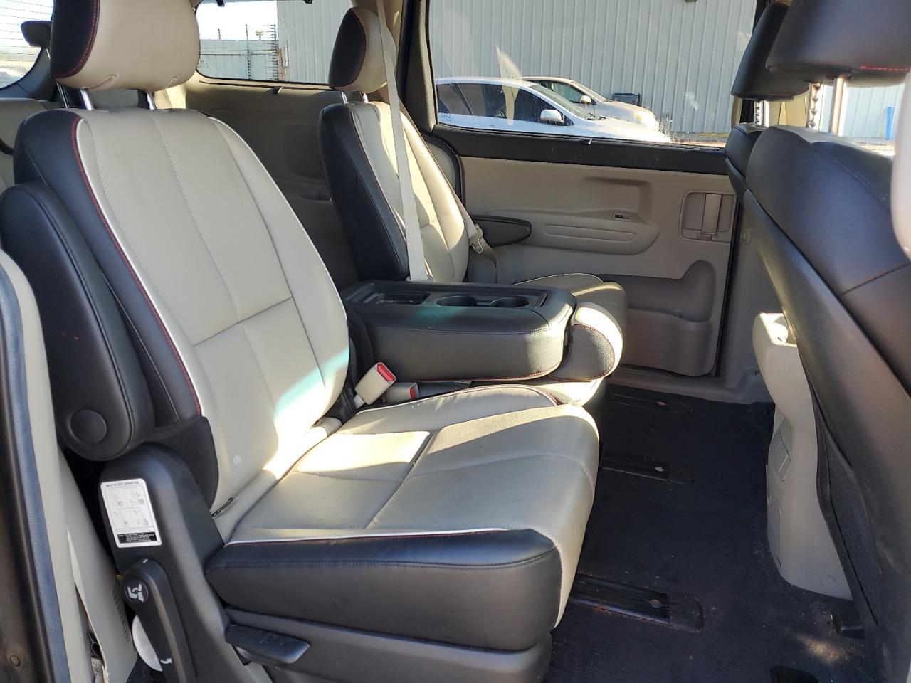 2020 KIA SEDONA