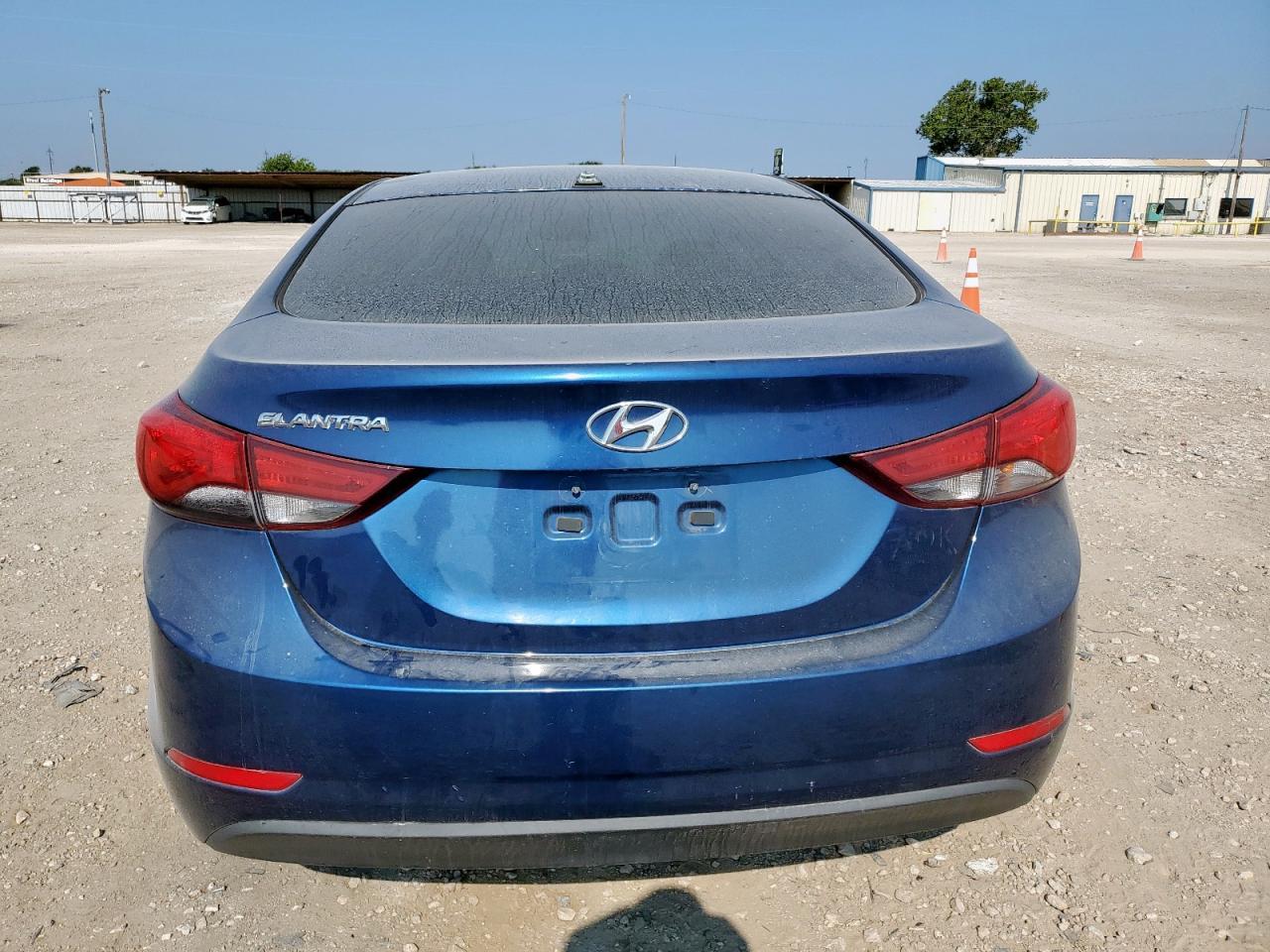 2016 HYUNDAI ELANTRA