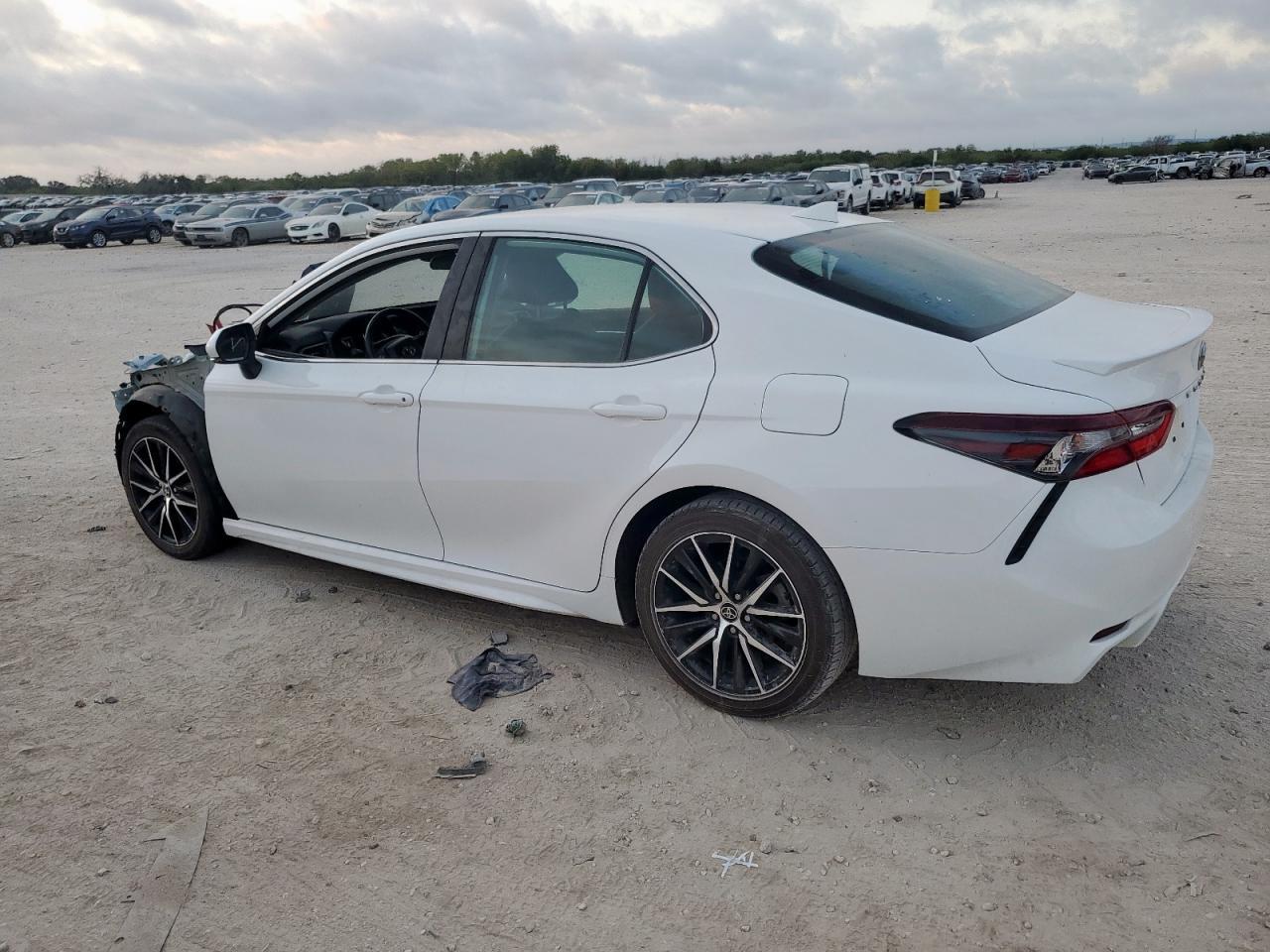 2023 TOYOTA CAMRY