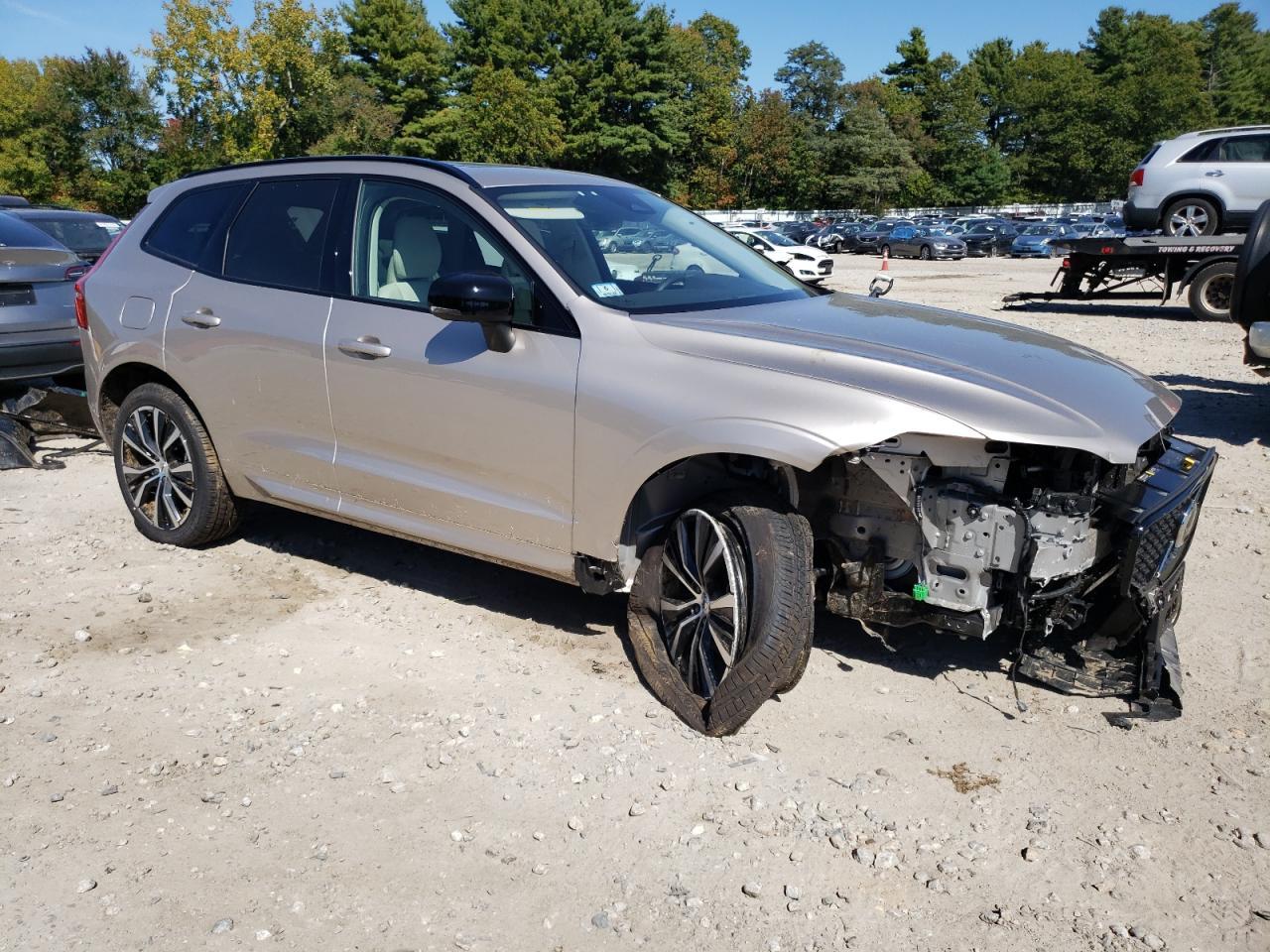 2025 VOLVO XC60
