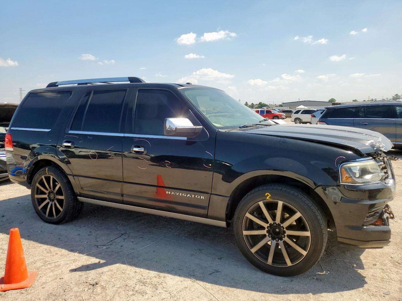 2015 LINCOLN Navigator