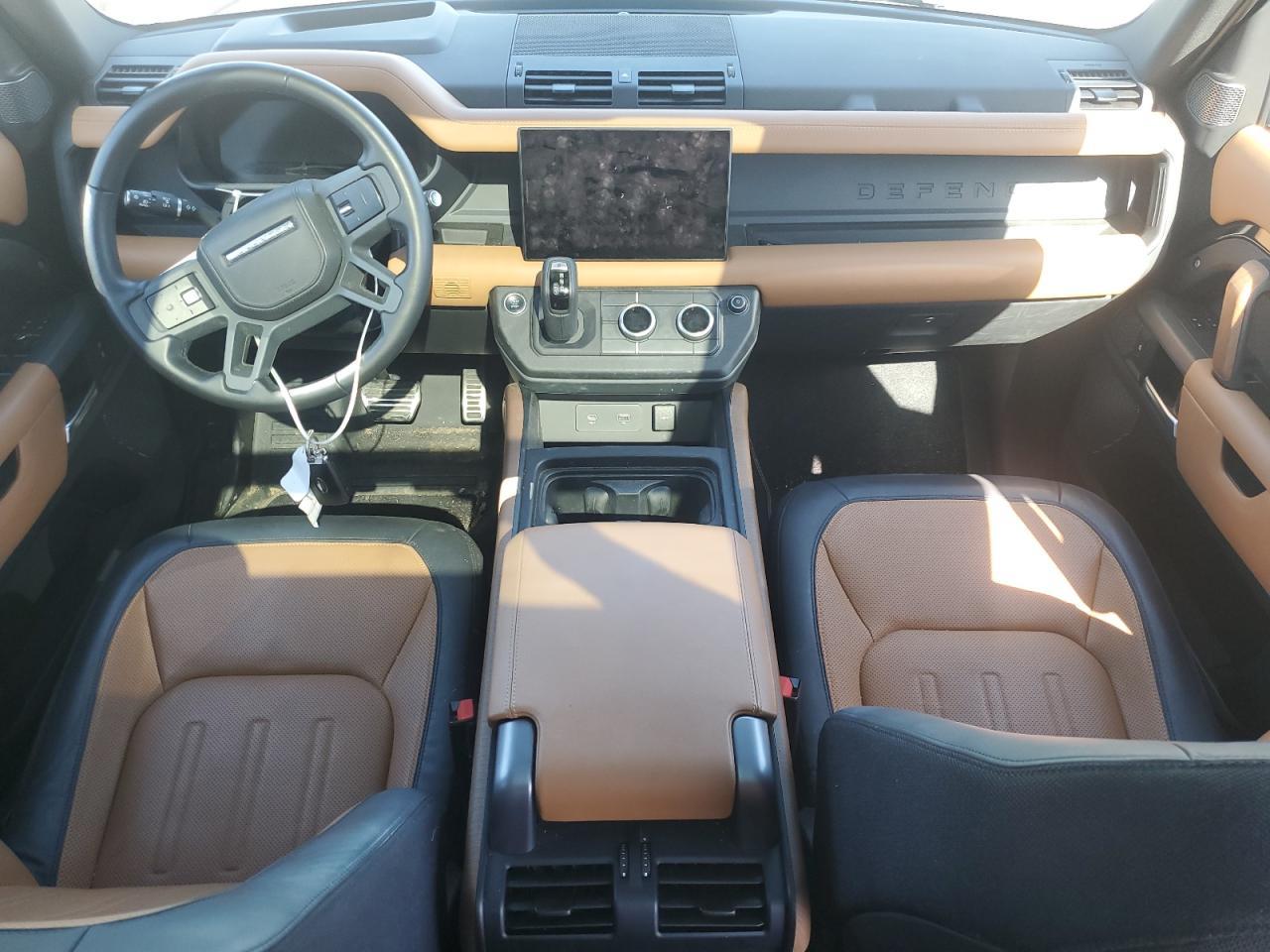 2023 LAND ROVER Defender